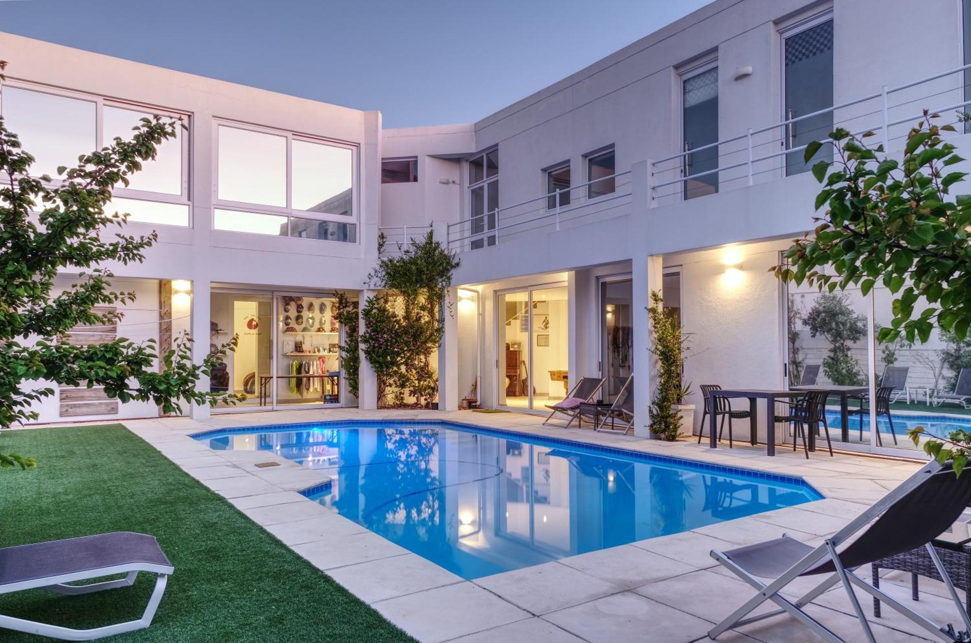 Peach On Beach Boutique Guesthouse Bloubergstrand Exterior photo